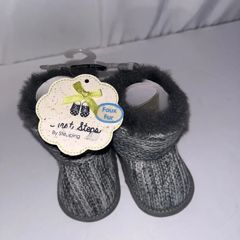 First Steps Baby Booties 0-3M Gray Knit Faux Fur Winter Pre-Walker NWT